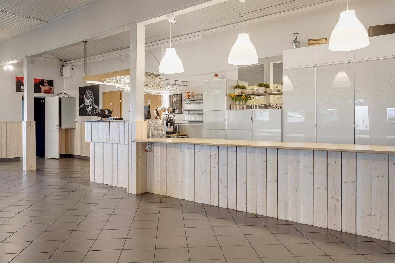Guesthouse Vatnsholt Bagian luar foto
