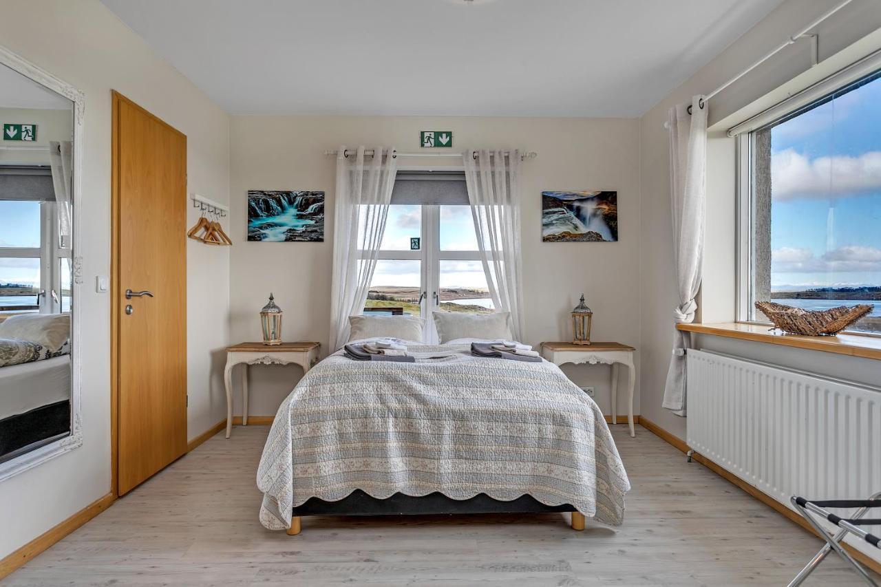 Guesthouse Vatnsholt Bagian luar foto