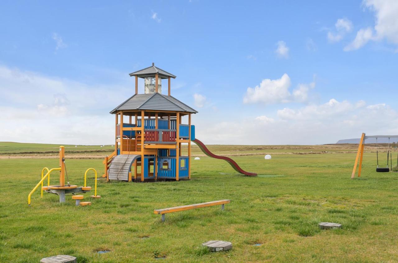 Guesthouse Vatnsholt Bagian luar foto