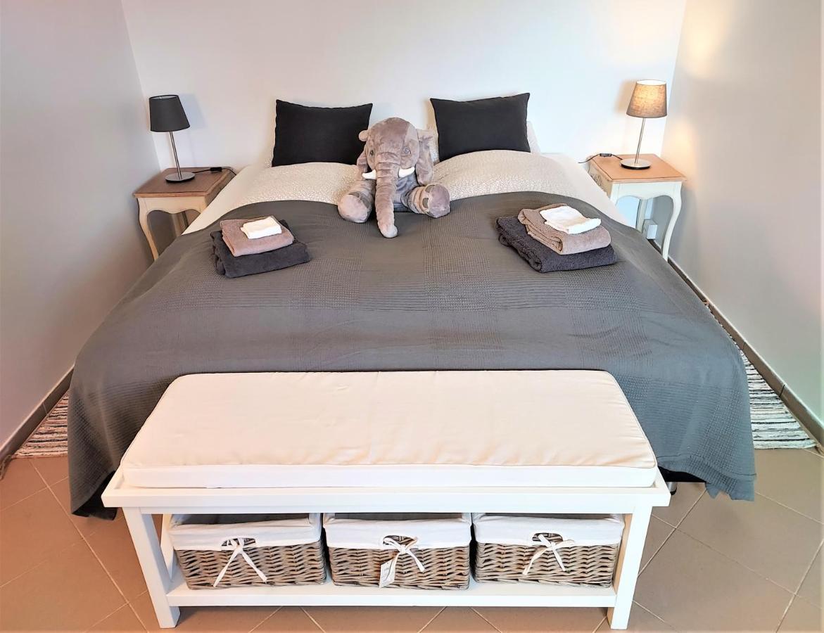 Guesthouse Vatnsholt Bagian luar foto
