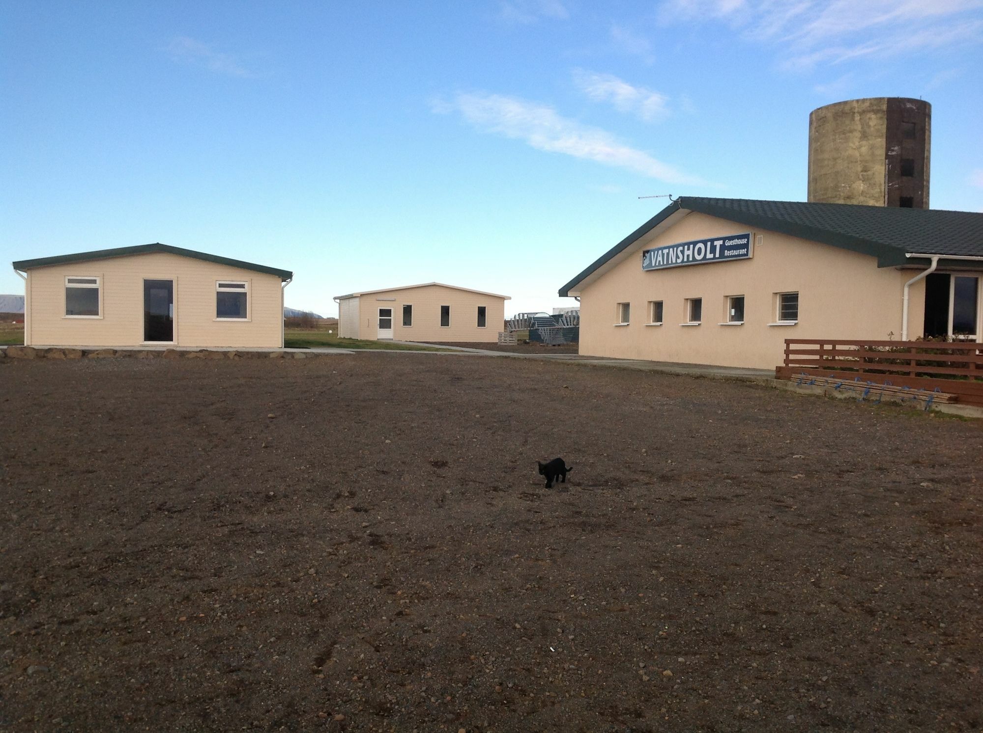 Guesthouse Vatnsholt Bagian luar foto